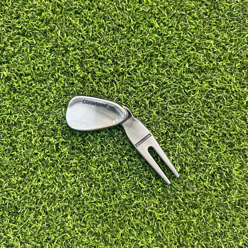 Cleveland Wedge Divot Tool